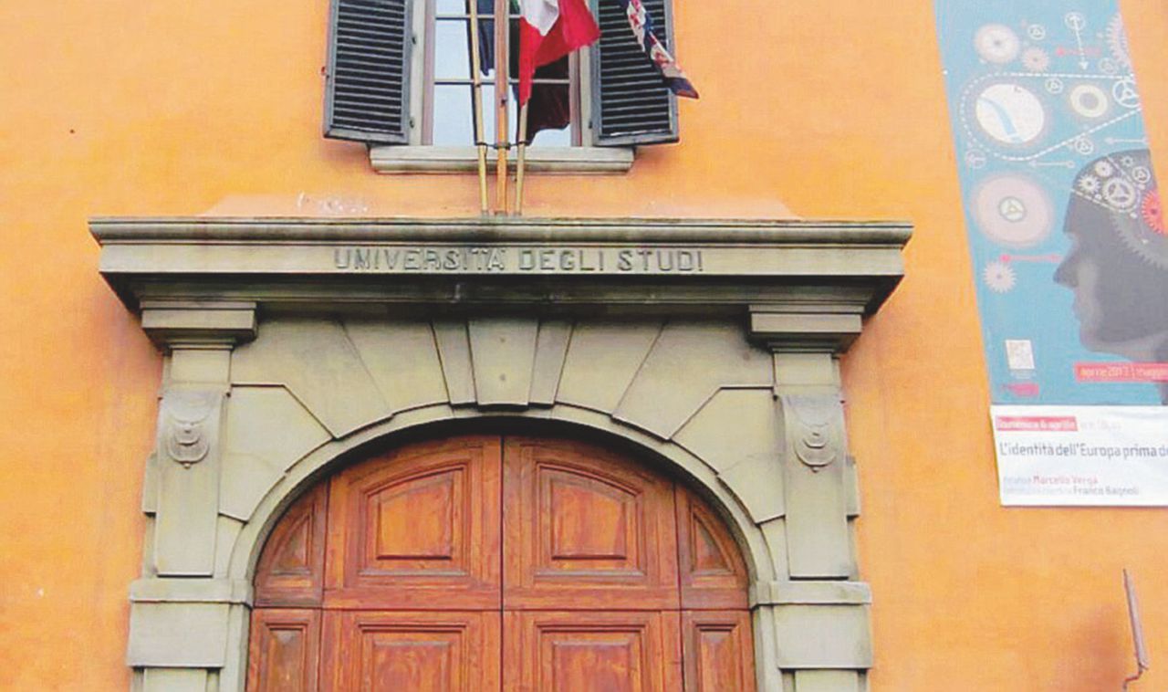 Copertina di Concorsi truccati, il professore indagato sostituisce chi l’ha raccomandato