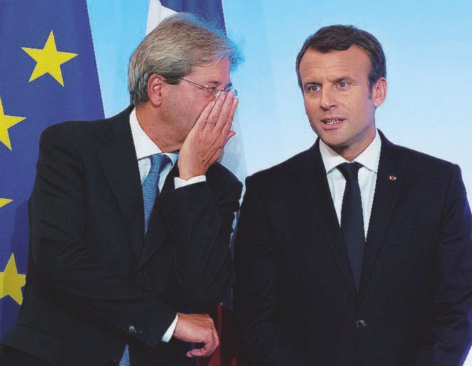 I due leader - Il premier Paolo Gentiloni e il presidente francese Emmanuel Macron - LaPresse Cosa pensa davvero Macron del Tav Torino-Lione