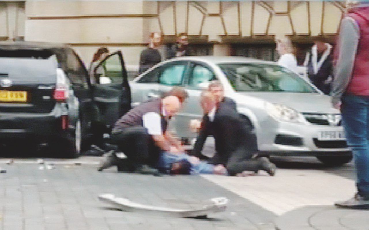 Auto sui passanti, è “solo” un incidente