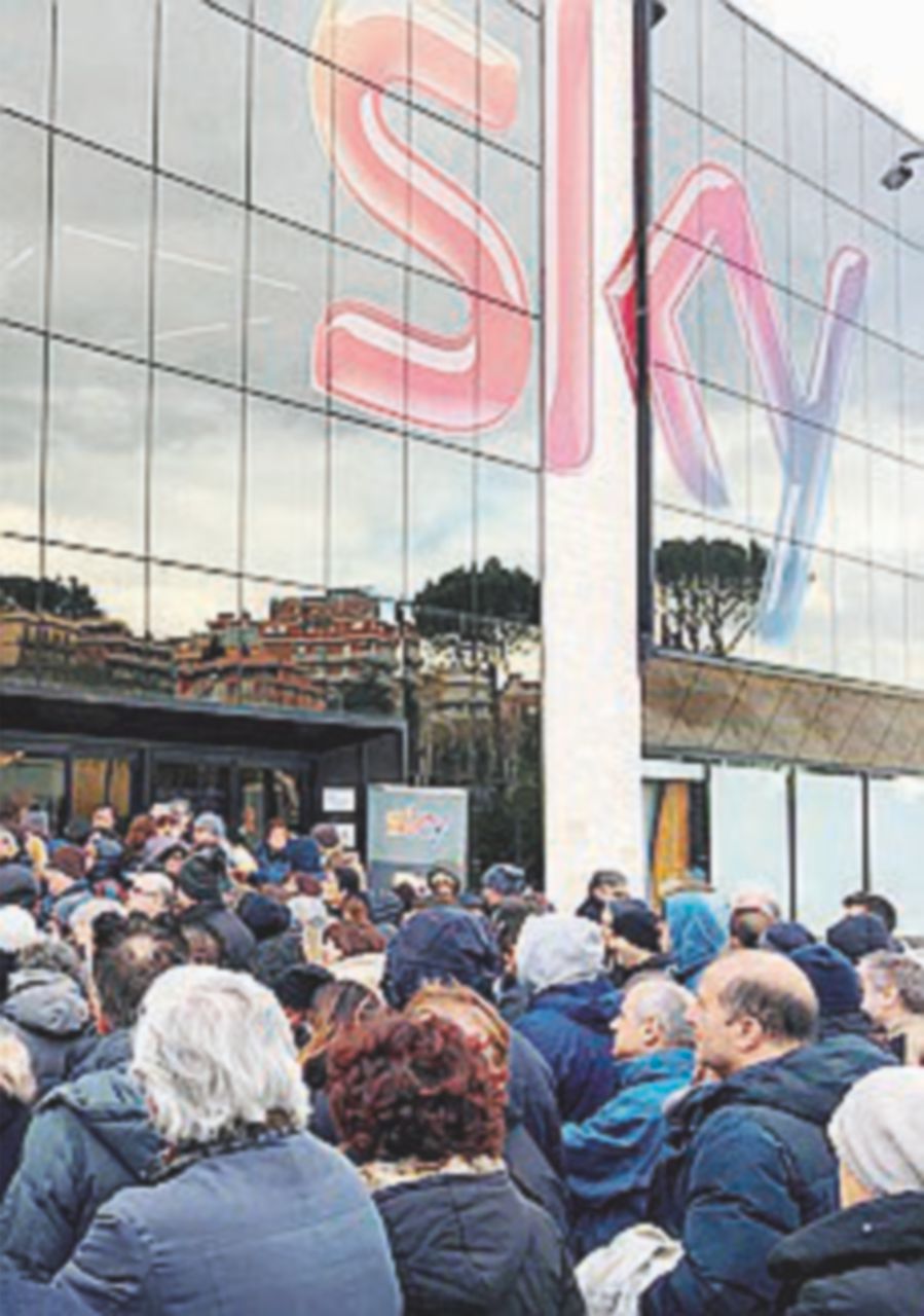 Licenziamenti Sky, sindacati annunciano lo sciopero a Roma