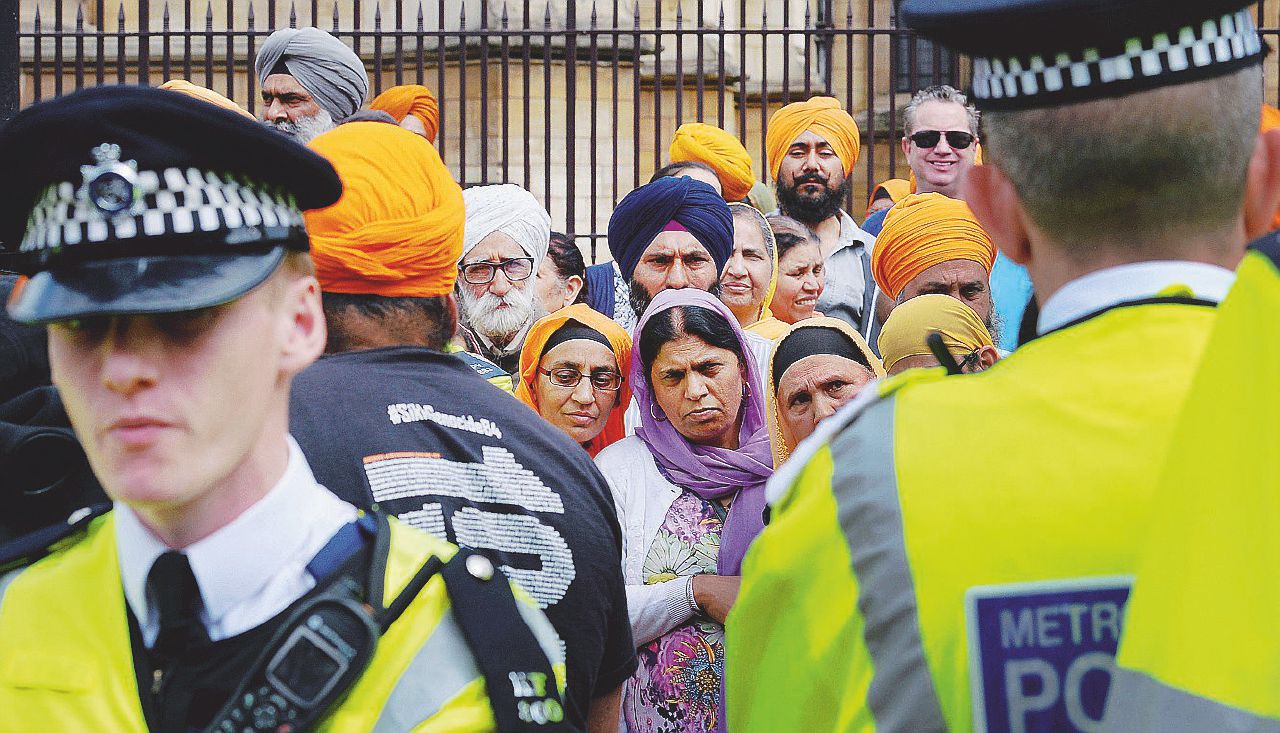 Perfida Albione: bianca, arrabbiata e classista