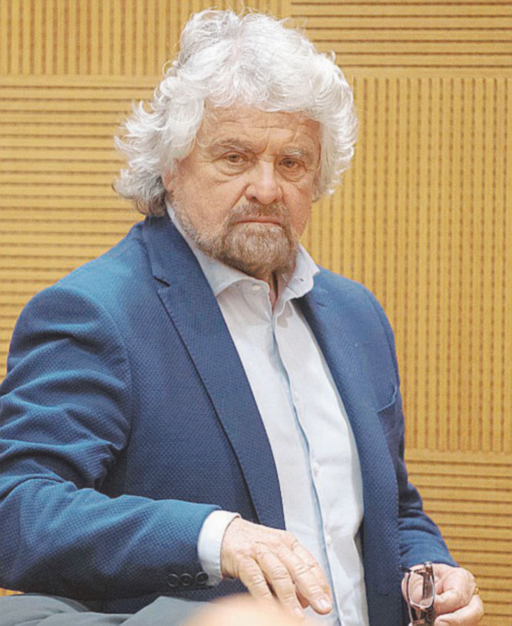 Copertina di Beppe Grillo: “O vinciamo le Europee o mollo tutto”