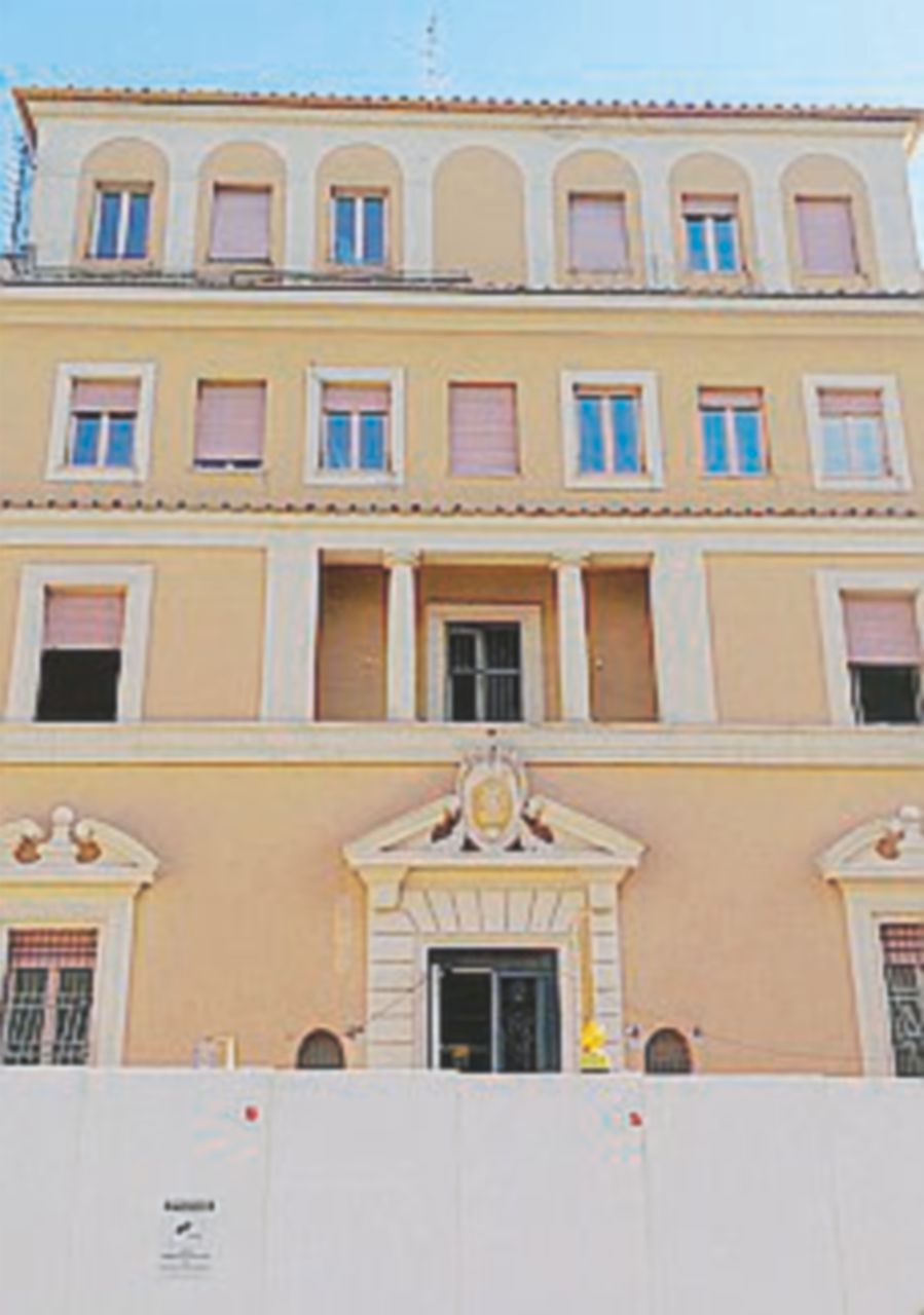 Giù il villino anni 30, proteste nel quartiere liberty di Roma