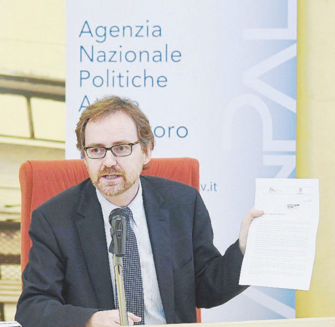 Paradossi - I precari dell’Anpal in disoccupazione. Il presidente Maurizio Del Conte - Ansa Disoccupati 500 dipendenti dell’Agenzia del lavoro