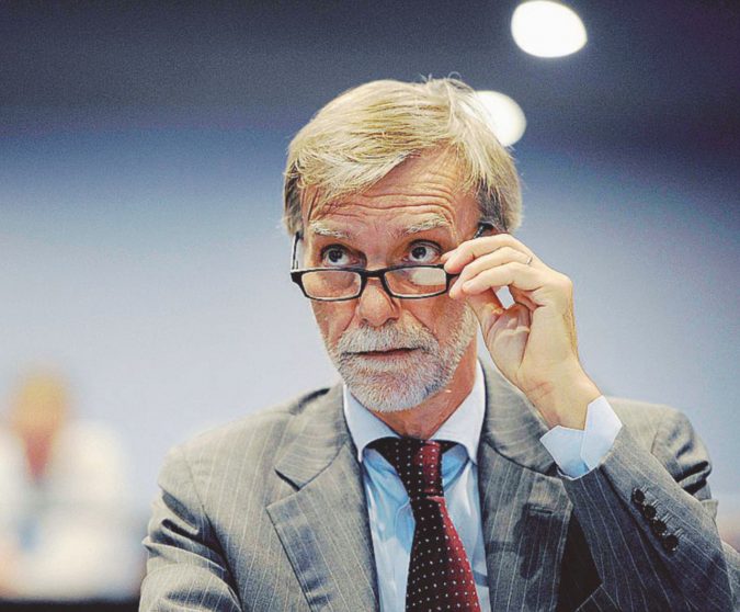 Graziano Delrio, ministro dei Trasporti e delle Infrastrutture Il processo dimenticato al ministero per le “omologhe” dei filtri per le auto