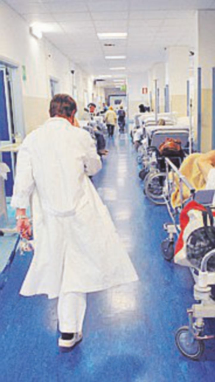 Sì al bonus 18enni (un flop): forbici su sanità e Regioni