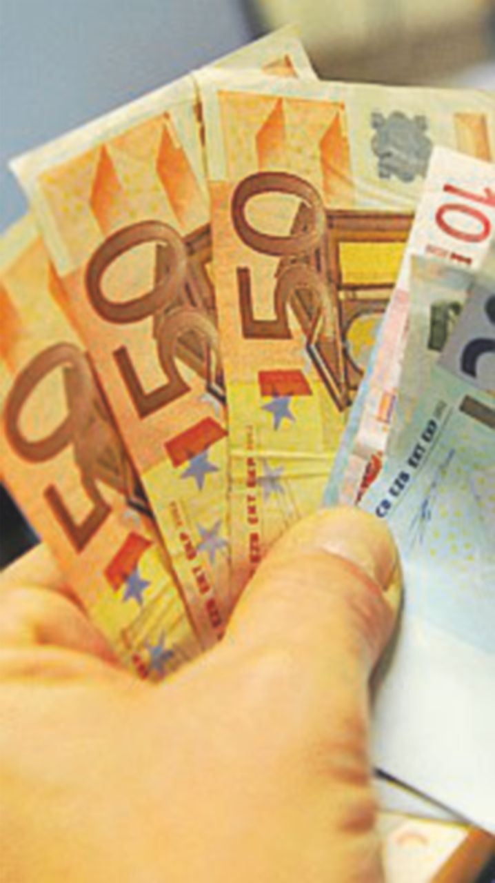 Fratelli d’Italia ritira l’emendamento che raddoppia il tetto al contante a 10mila euro