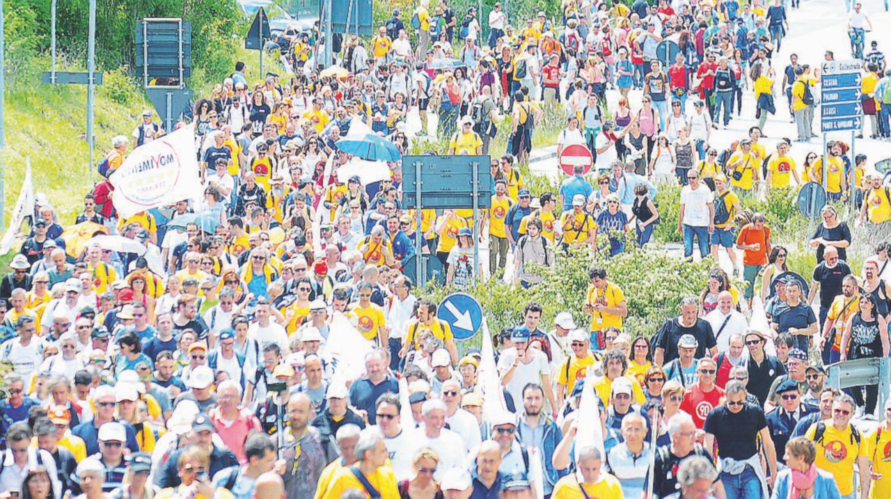 M5S, col reddito di cittadinanza “15 miliardi di flessibilità Ue”