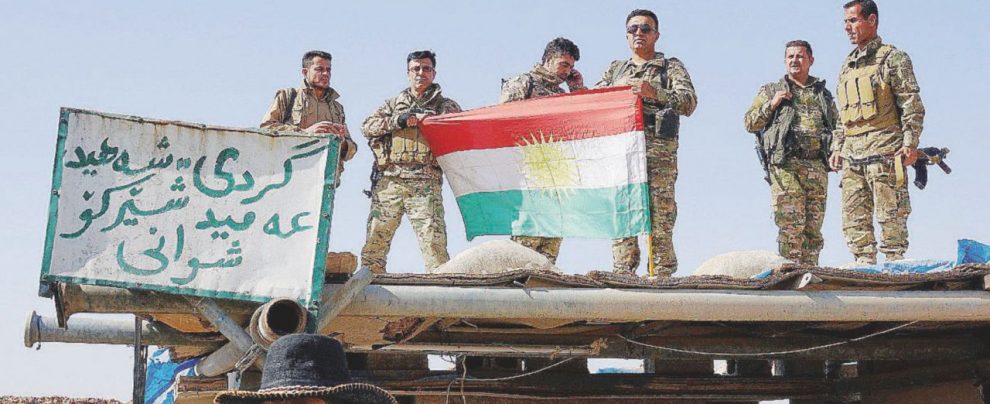 Kurdistan e i sogni dei Peshmerga - Uomini delle truppe curdo-irachene a Kirkuk, città petrolifera nella regione autonoma ripresa nei giorni scorsi dalle truppe di Baghdad - Ansa Il curdo utile è quello che muore