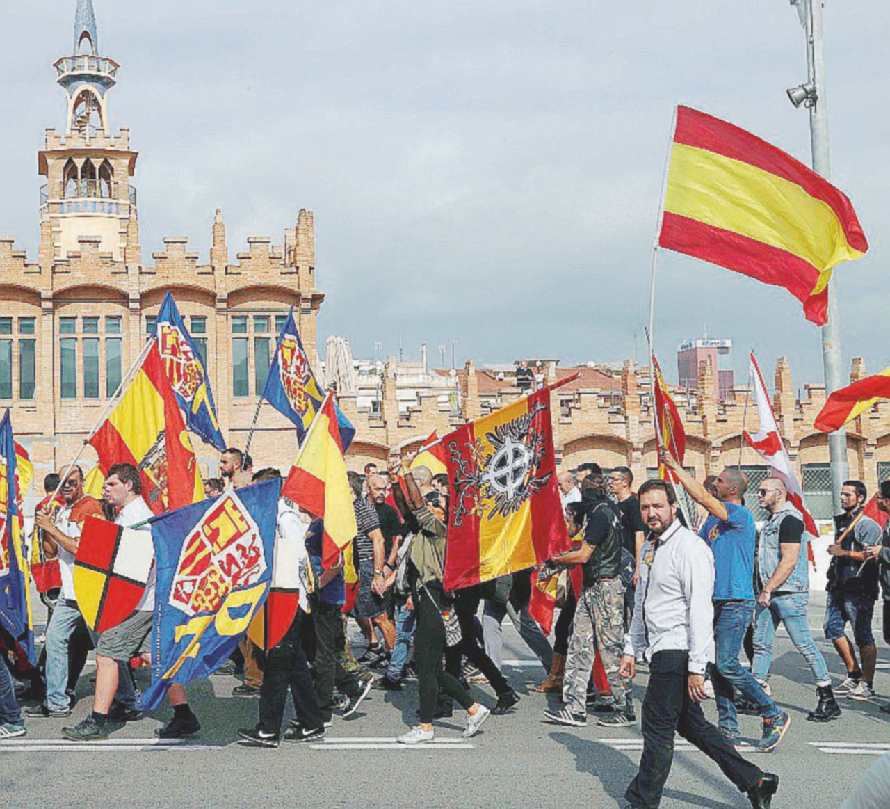 Copertina di “Siamo intrappolati nell’indipendenza. E saremo più poveri”
