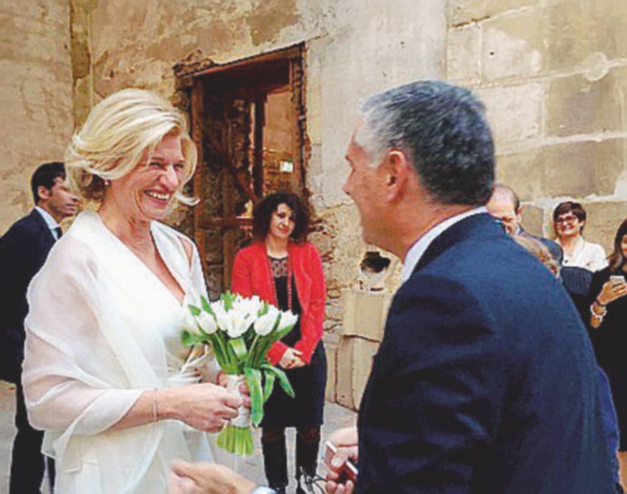 Micari novello sposo (e in congedo). Oggi arriva Renzi