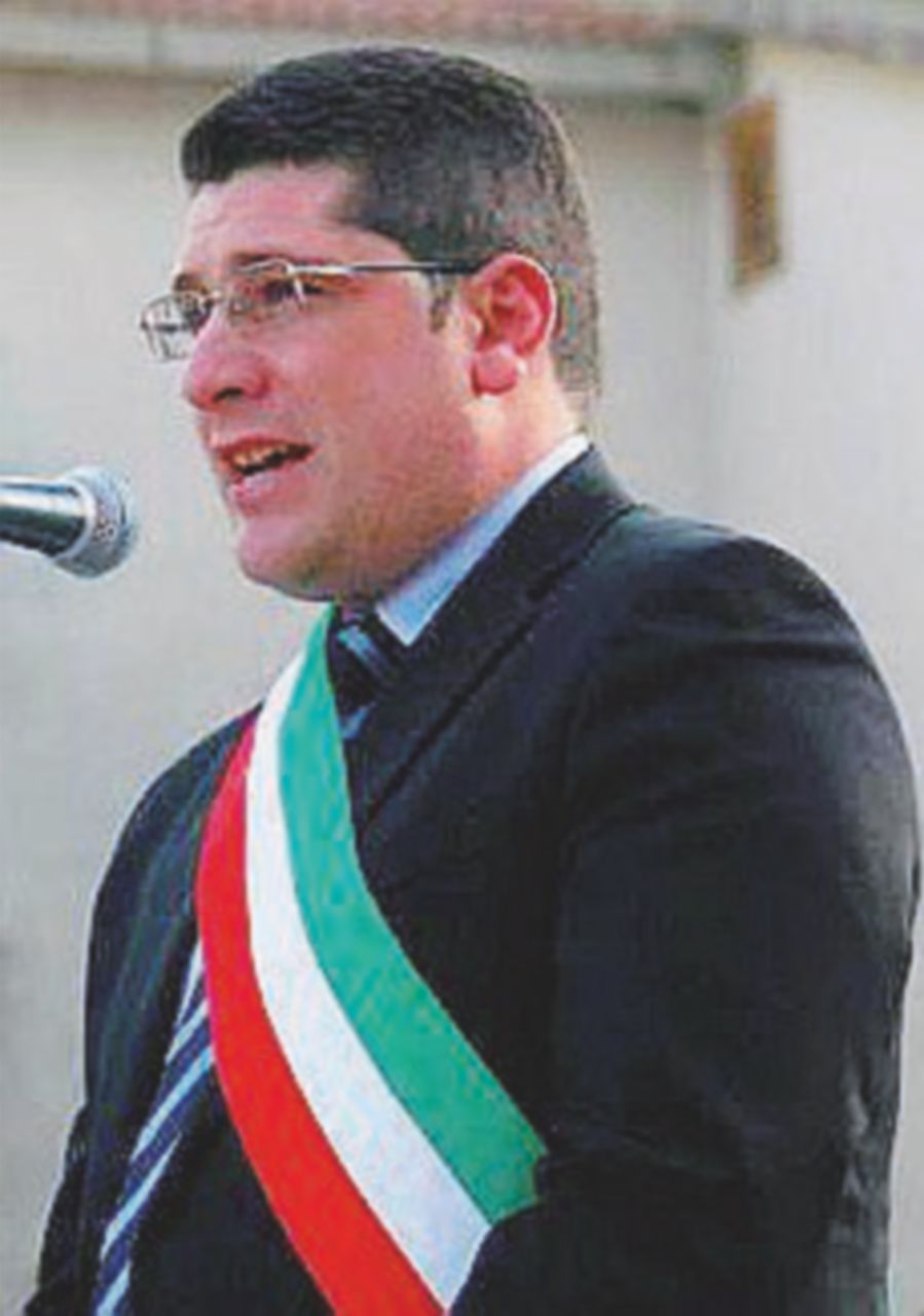 Rivolta nel circolo Pd di Troina: “Fatto fuori dai renziani”