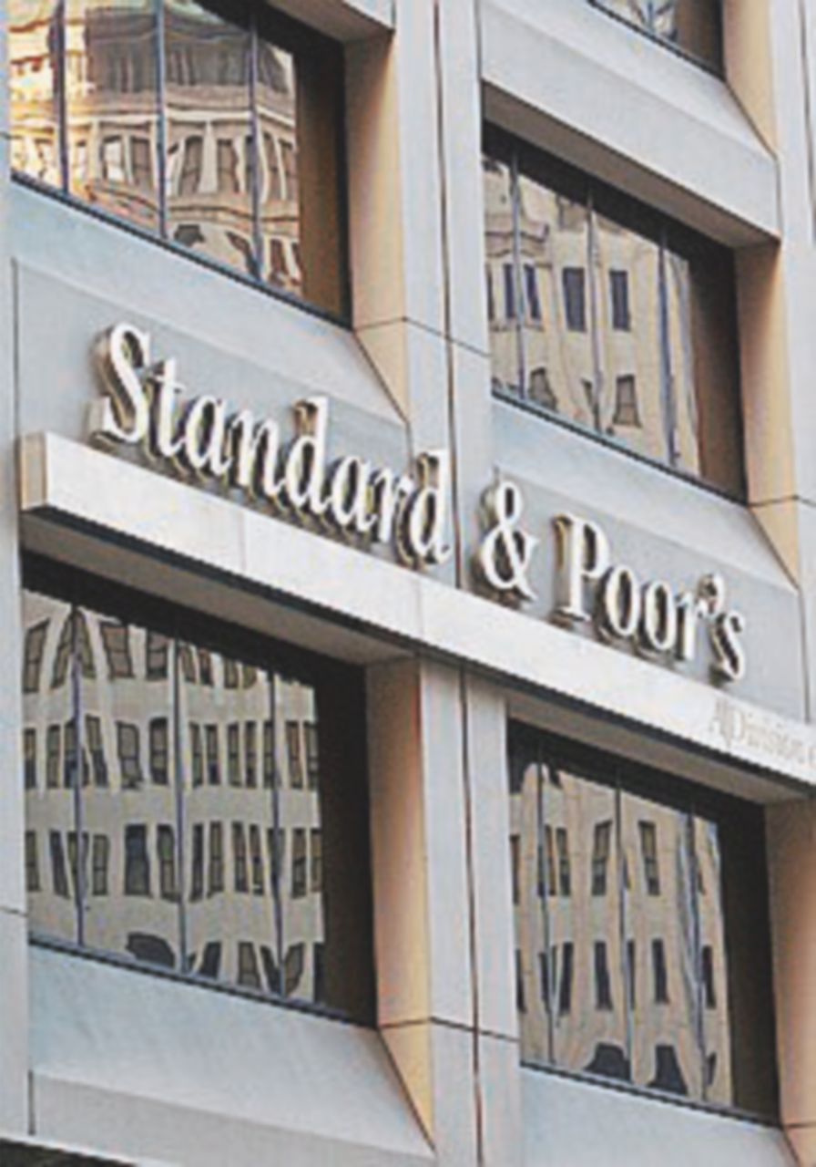 Copertina di Standard & Poor’s rivede al rialzo il rating dell’Italia