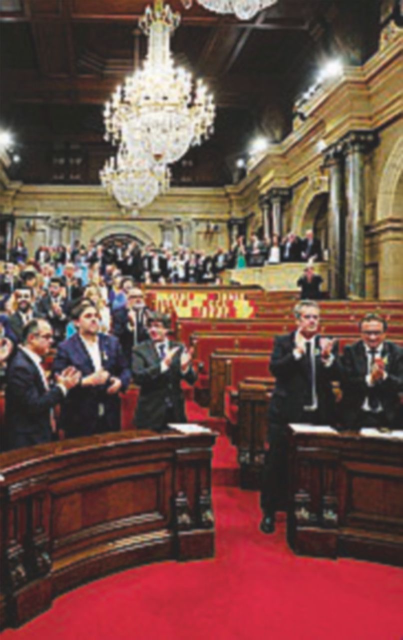 Pronte le manette per i vertici politici e governativi