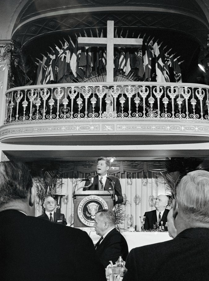 Copertina di Jfk – Nascita di un presidente, nell’anno del centenario dalla nascita di John Fitzgerald Kennedy un documentario inedito