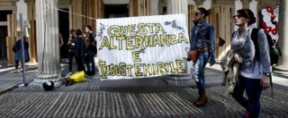 Copertina di Alternanza scuola-lavoro, primo sciopero degli studenti. ‘Non vogliamo più fare fotocopie e portare caffè. Siamo sfruttati’