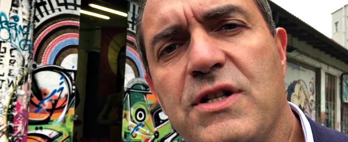 Copertina di Referendum Lombardia, De Magistris: “Nelle regioni spesso si sperperano soldi pubblici. Meglio dare più autonomia alle città”