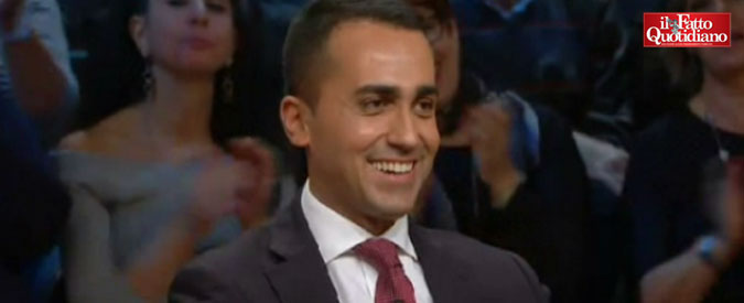 Copertina di M5s, Di Maio: “Berlusconi dice che sono una meteorina? No, siamo il meteorite che estinguerà i dinosauri”