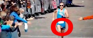 Copertina di Ma cosa spunta dal pantaloncino? Inconveniente sexy in diretta tv per il maratoneta slovacco