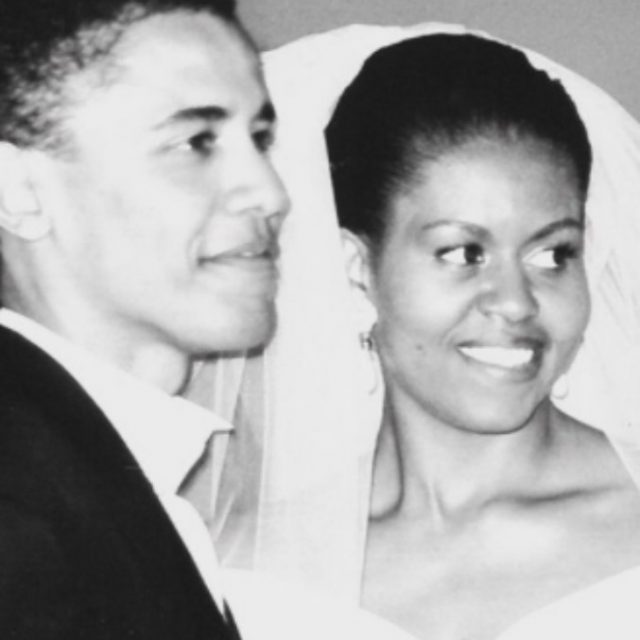 Barack e Michelle Obama festeggiano le nozze d’argento. Lei su Twitter: “Sei ancora il mio migliore amico e l’uomo più straordinario che conosca”
