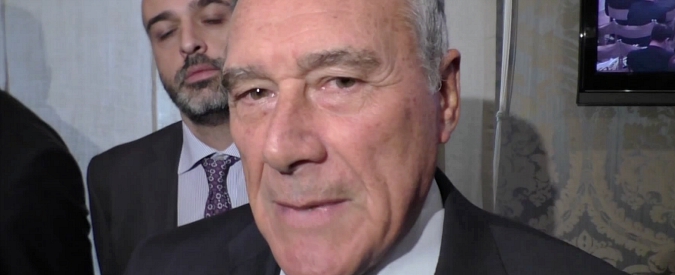 Copertina di Grasso fuori dal Pd, parole dure davanti alla stampa: “Ecco le ragioni che mi hanno costretto a lasciare”