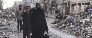 Copertina di Raqqa, caduta la capitale dell’Isis: “Completamente strappata al Califfato”. 3.200 morti nella battaglia finale – FOTO