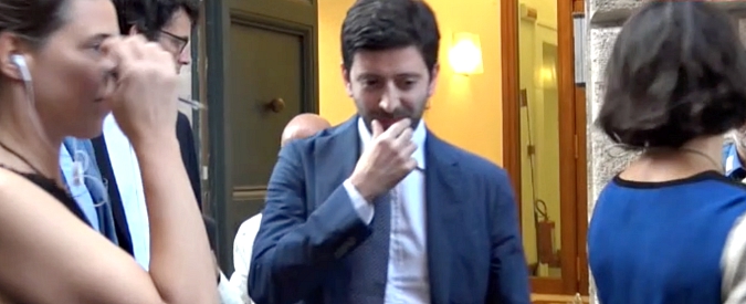 Copertina di Def, Mdp: “Non ci sentiamo più in maggioranza”. Quindi? “Sostegno al governo”. Parola di Roberto Speranza