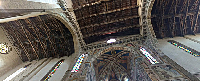Firenze, cade capitello da navata della Basilica di Santa Croce: morto un turista