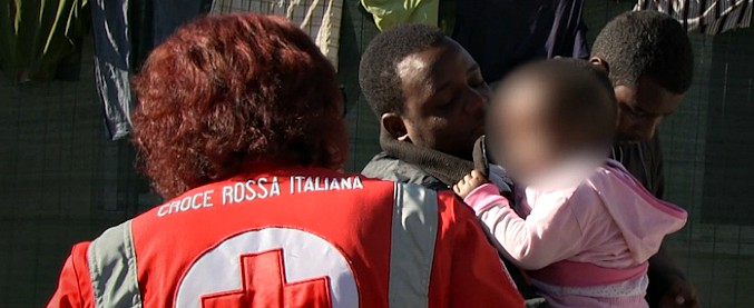Copertina di Migranti, dopo gli sgomberi a Ventimiglia manca un centro protetto per donne e bambini