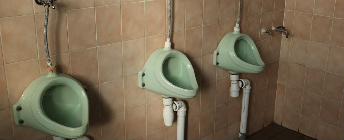 Copertina di Milano zona 4, dove i parcheggi diventano orinatoi