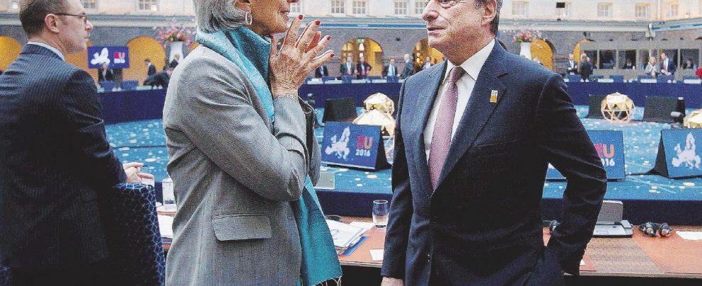 Banche, Renzi è contro Draghi? Vendetta per il suo sostegno a Visco Banche, Renzi è contro Draghi? Vendetta per il suo sostegno a Visco