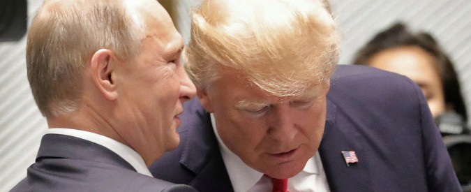 Russiagate, Trump: “Credo a Putin, nessuna interferenza nelle elezioni”. Poi si corregge: “Credo anche alla Cia”