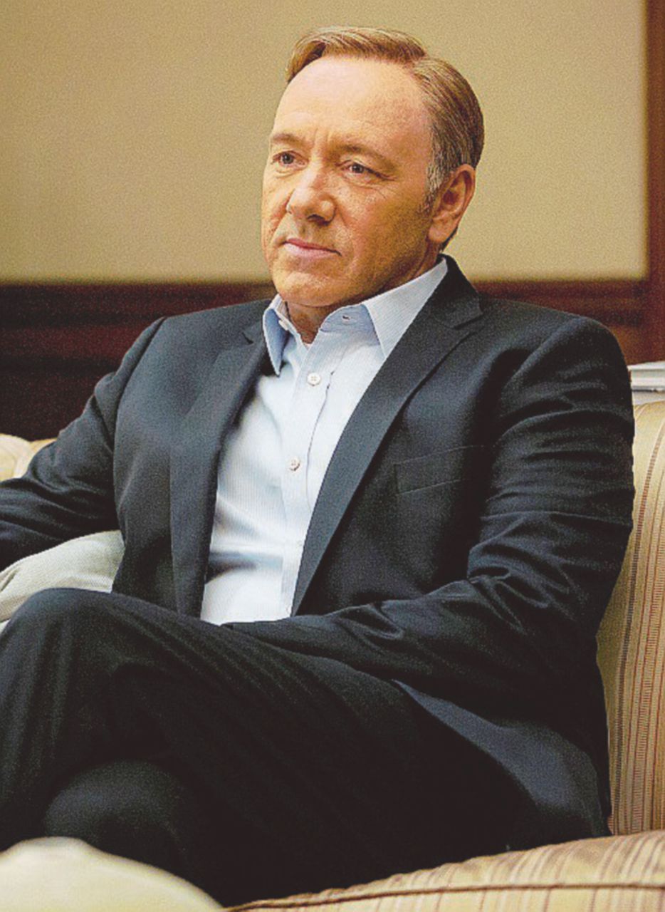 Copertina di Netflix fa sparire Kevin Spacey da “House of Cards”