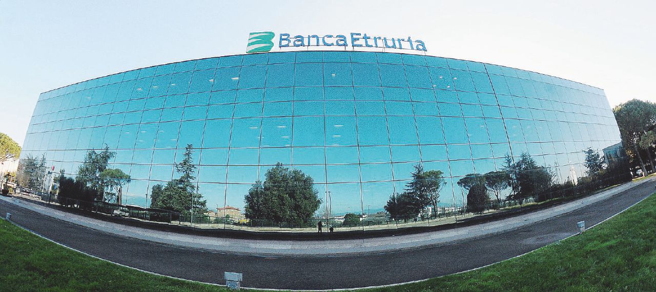 Scontro Renzi-Visco: perché c’entra Etruria