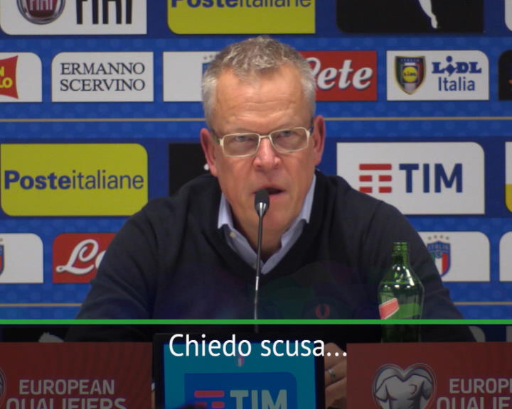 Copertina di Italia-Svezia, troppo brusio dopo la partita: l’allenatore Andersson si arrabbia e zittisce i giornalisti