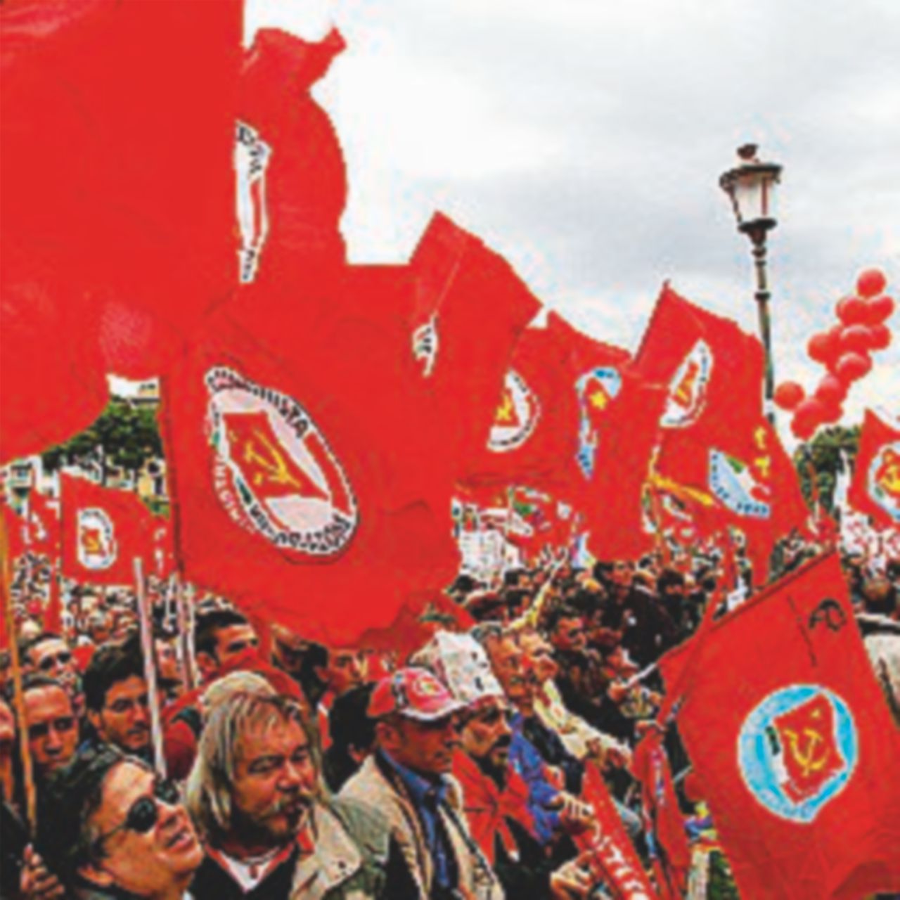 Copertina di L’imbarazzo di cercare Corbyn in Italia