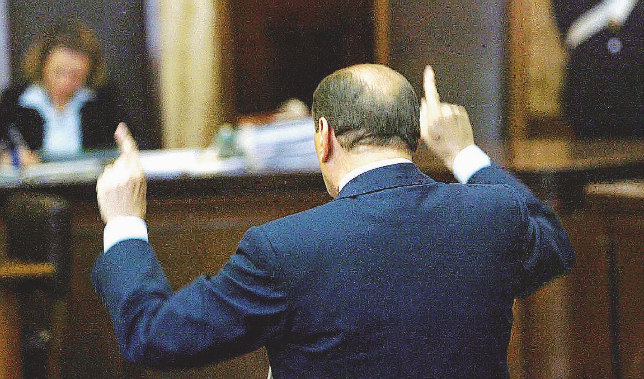 Copertina di Il ricorso di B. alla Corte Cedu non lo renderà candidabile