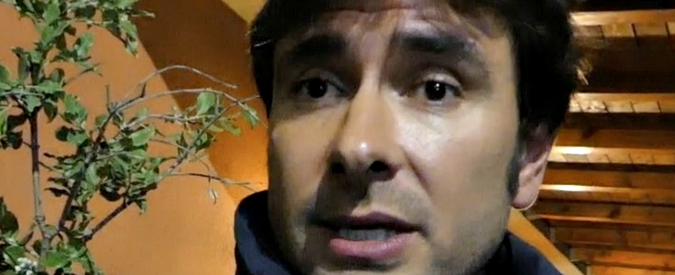 Copertina di Ostia, Di Maio e Di Battista contro “le forze del male”: “Brogli al primo turno? Voto in Italia sempre inquinato” 