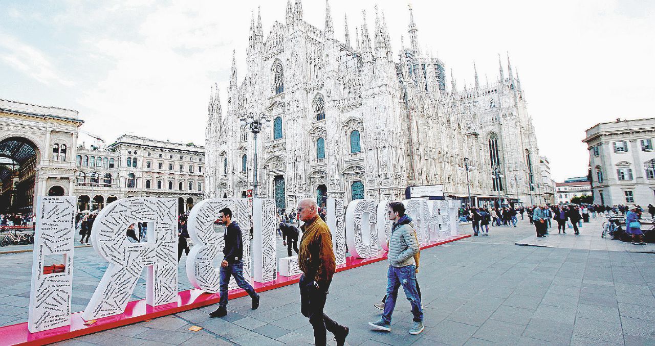 Copertina di “Milano, Tempo di Libri. Questo è l’anno uno”