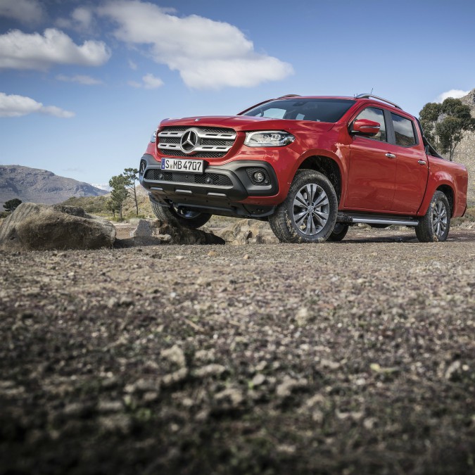 Copertina di Mercedes Classe X, il pick up di lusso… da lavoro – FOTO