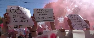 Copertina di Studenti “in mutande”a Roma per protestare contro la manovra: “La scuola non ci lascia nemmeno i vestiti”