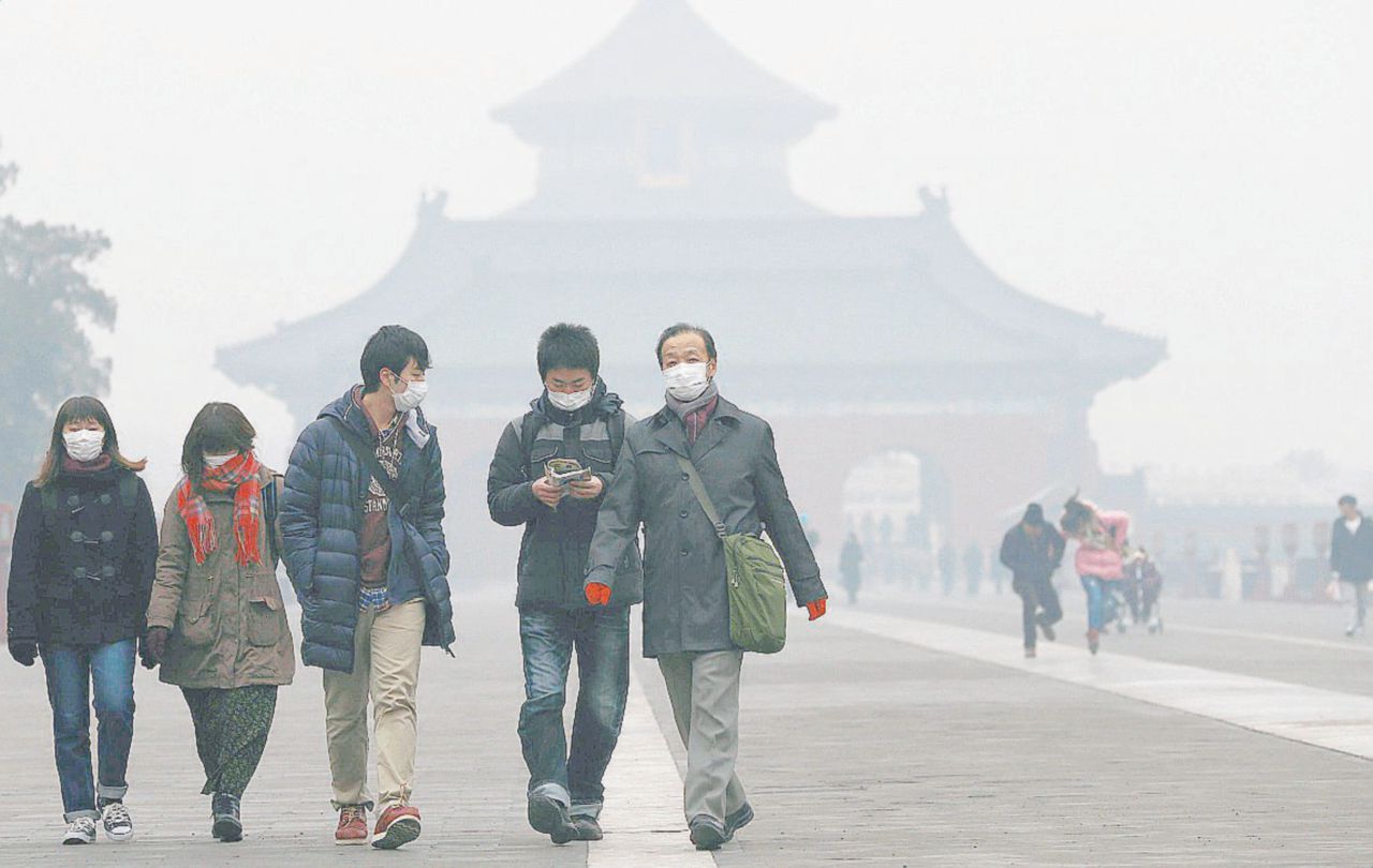 Copertina di Co2 fa bene solo a Trump. Usa solitari contro il clima