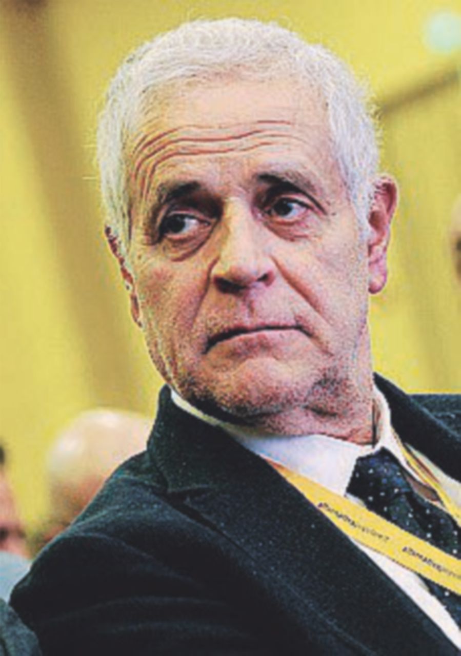Formigoni contro Alfano: “I capetti pensano solo ai seggi”