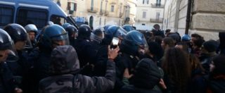 Copertina di Tap, scontri a Lecce tra polizia e manifestanti contrari al gasdotto