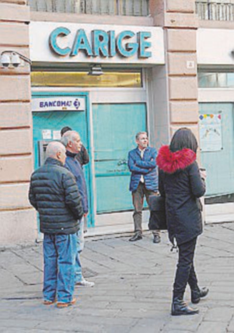 Carige crolla in Borsa. I vecchi soci hanno perso quasi tutto