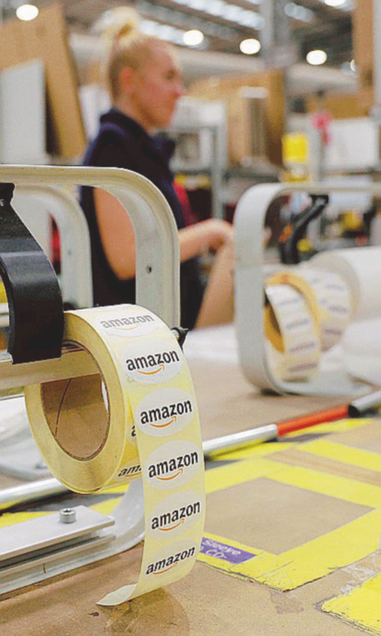 Black Friday, giorno di sciopero. Amazon lo aggira con il cottimo