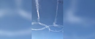 Copertina di Scie falliche, disegna un enorme pene in cielo con il suo jet: Top gun Usa sospeso dal servizio