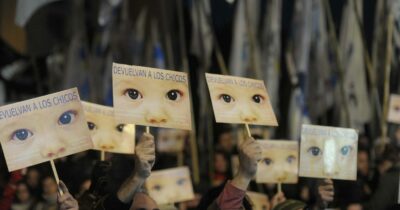 Copertina di “Desaparecidos”, la parola che da un secolo all’altro si è fatta globale