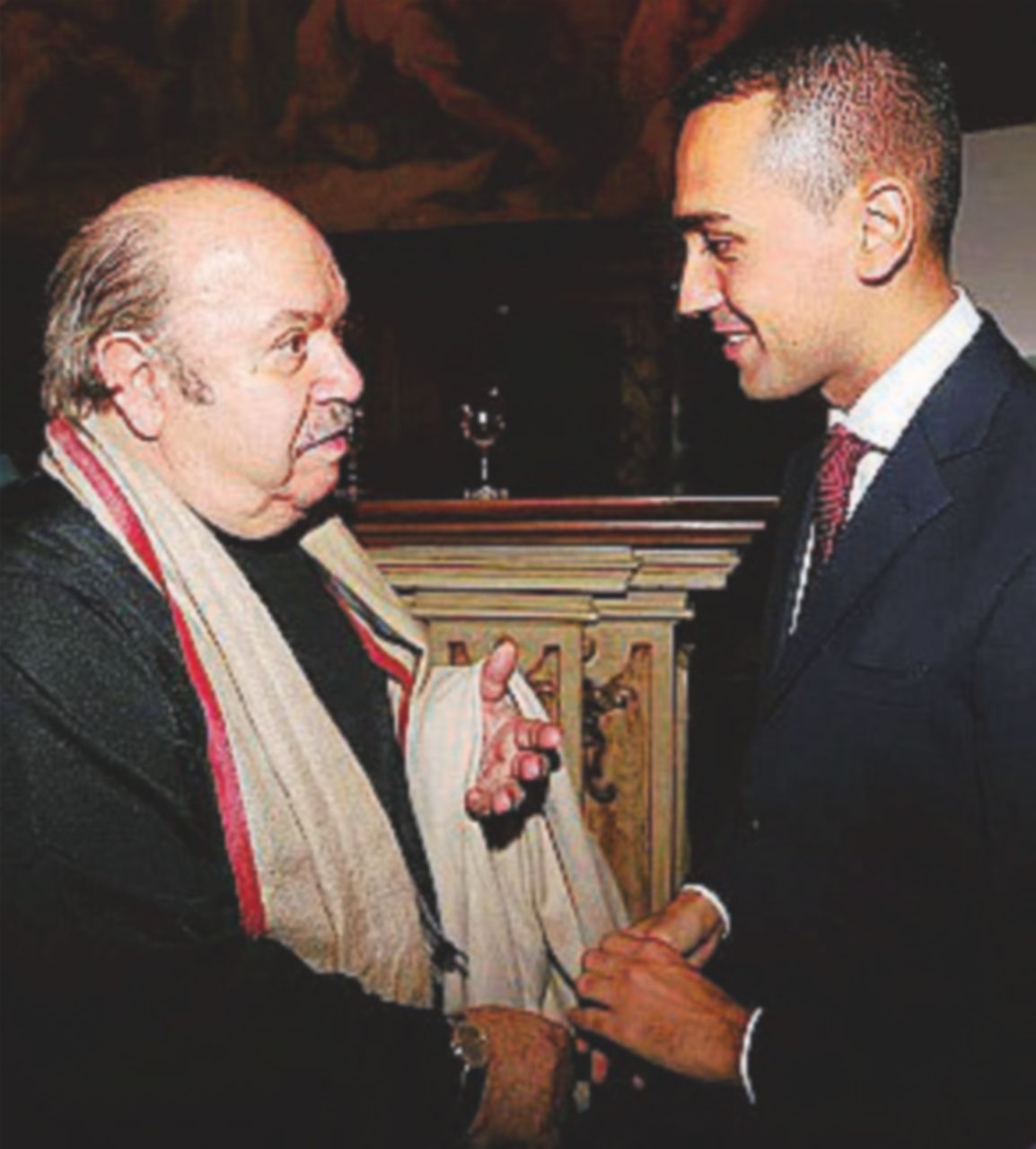 Di Maio: “Mio papà votava Berlusconi”. E poi incontra Banfi