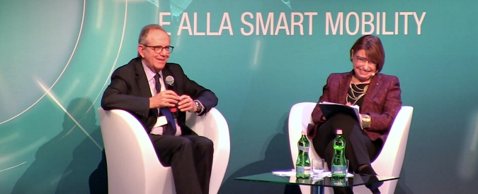 Copertina di Padoan per l’uscita dal quantitative easing: “Anche profitti finanziari saliranno, ecco perché non deve fa paura”